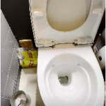 Ta chasse d’eau fuit en continu ?